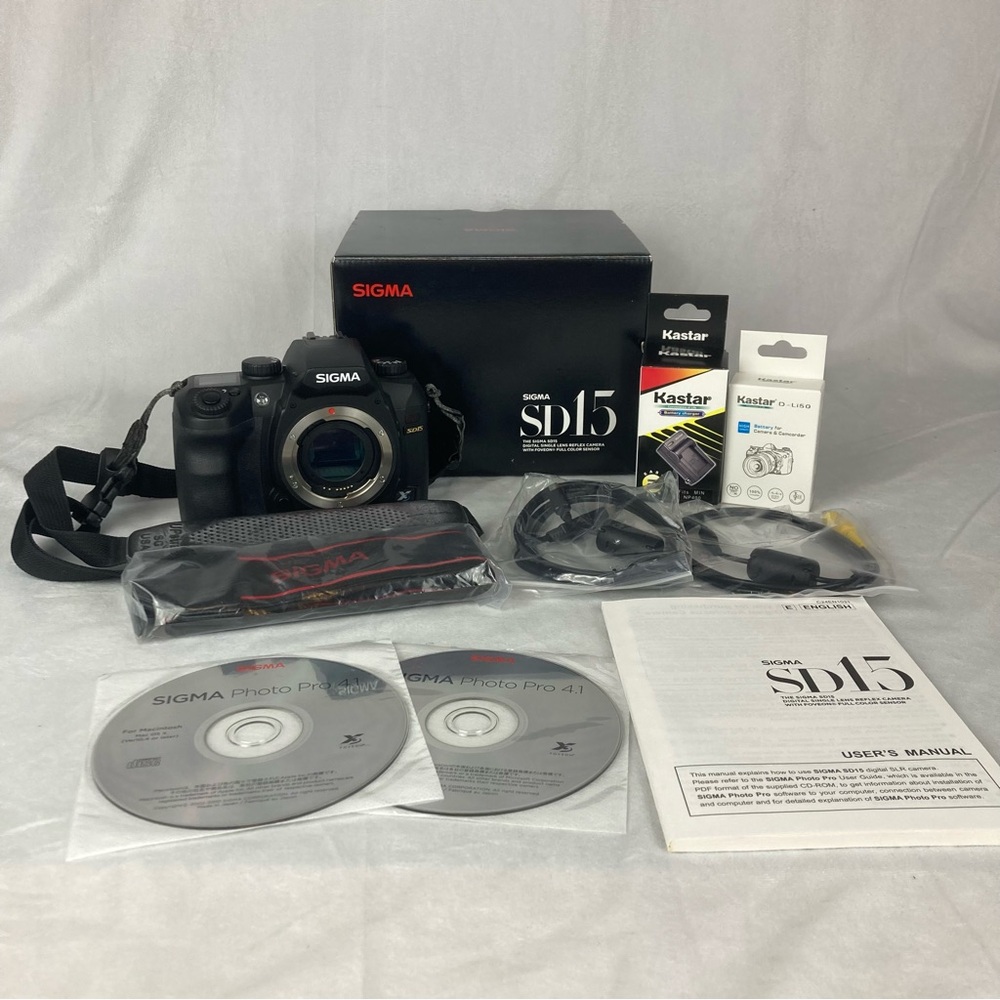 Sigma SD15 14.0MP Digital SLR Camera Body Only w/ Battery, Charger, SD Card, Box
